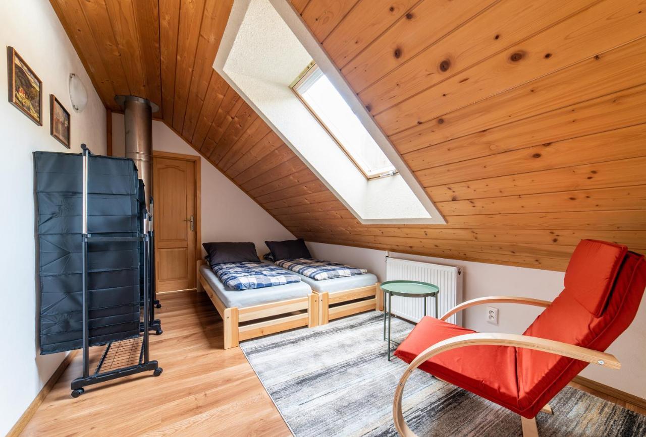 Zrebcin Mlyncok Apartment Slovenska Lupca Bagian luar foto